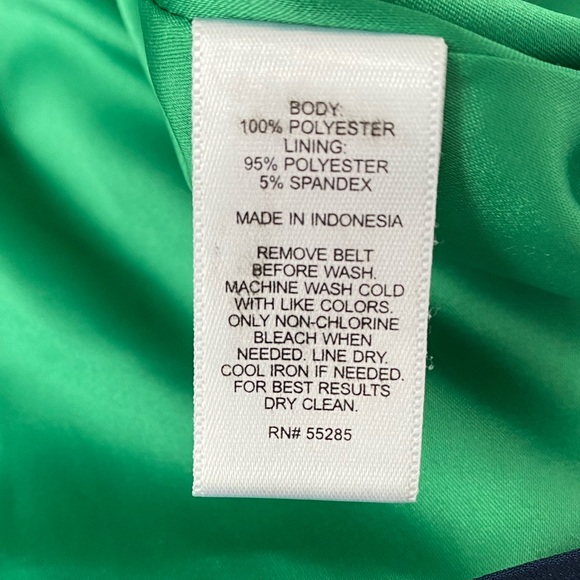 Express Color Block Lined Dress with Pockets - Picture 9 of 9